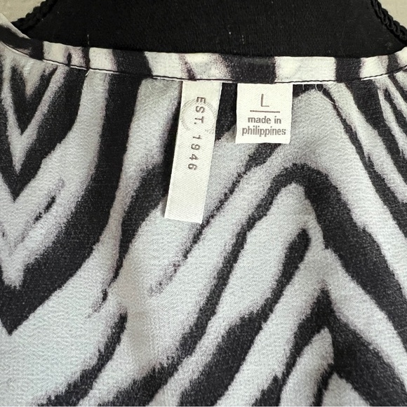 C Est. 1946 Women’s Animal Print Open Front Black White Green Orange Kimono NWOT - Picture 9 of 16